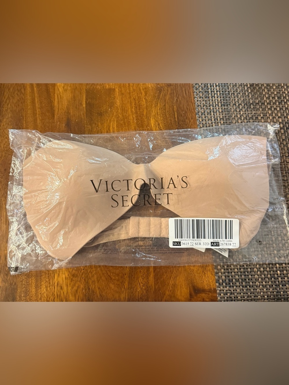 Victoria’s Secret PINK Wear Everywhere Wireless Bra 32D Nude NWT